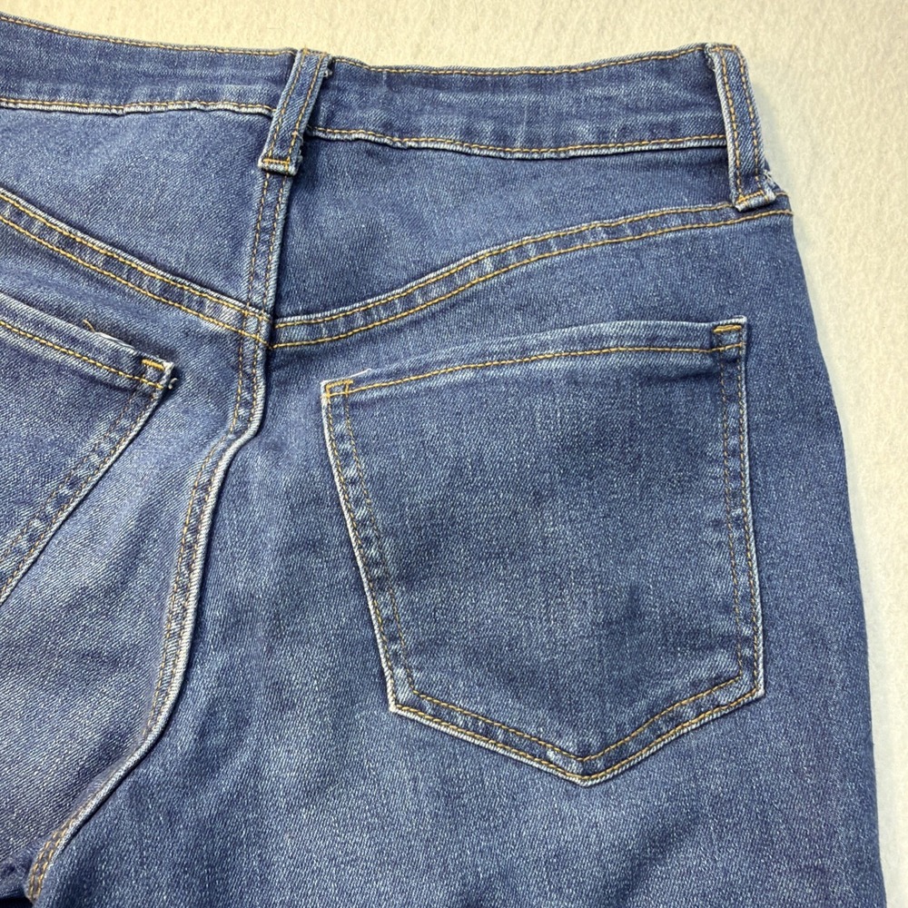 Old Navy Women's High-Rise WOW Stretch Denim Shorts Blue Size 2 w/ 3" Inseam EUC - Picture 11 of 15